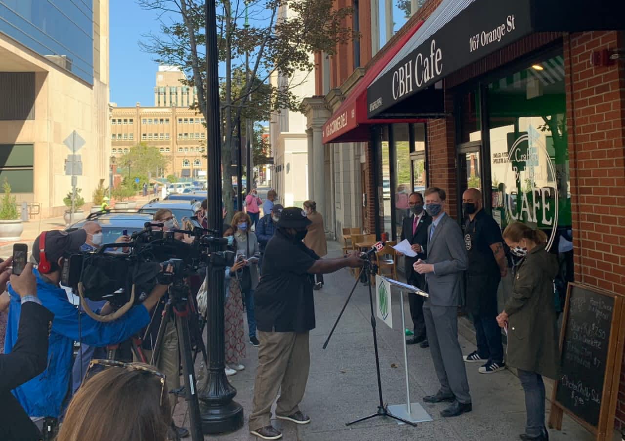 New Haven Mayor Elicker attended grand openings for three new restaurants/food trucks in the city on Wednesday, Sept. 23.