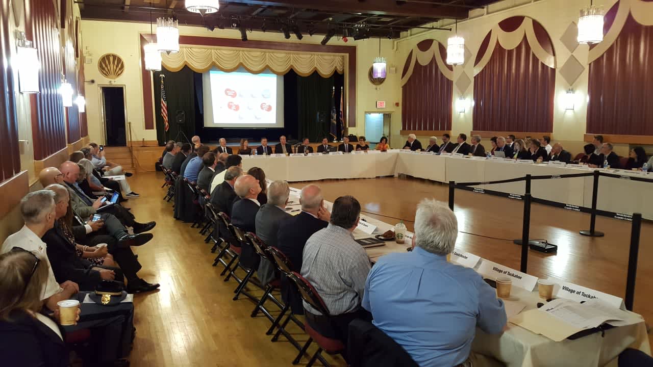 Rob Astorino meets with leaders of 40 Westchester municipalities to discuss sharing services.