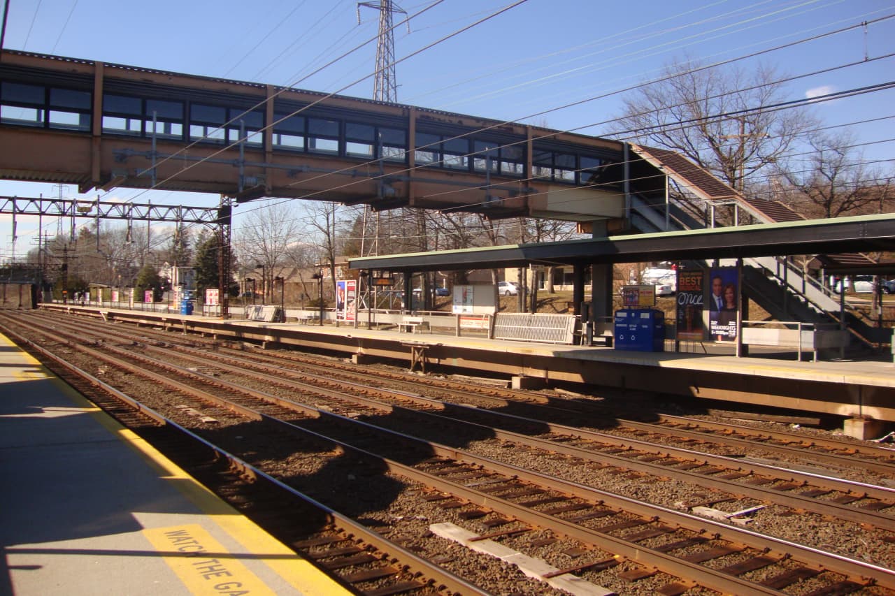 A man stole a cash register drawer with $200 in it at the Noroton Heights train station before boarding a train, according to police.