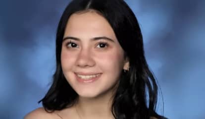 Support Pours In For Family Of 17-Year-Old Smithtown Girl Killed In Crash