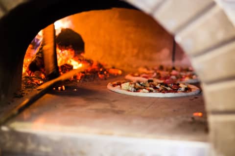 'Best Pizza I've Had Outside Of Rome': Area Eatery Hailed As Go-To Pizzeria In Region