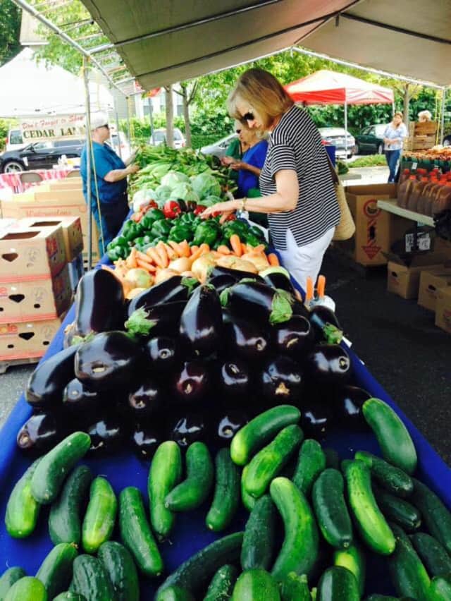 Shoppers browse at the Teaneck Farmer's Market.