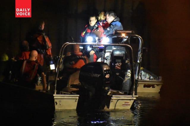 Distraught Boy, 17, Drowns In Passaic River After Officers Dive In To ...