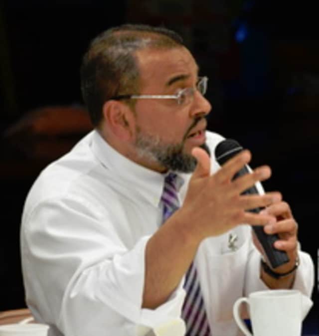 Islamic Association president Dr. M. Reza Mansoor to speak at a program on Islam in Fairfield. 