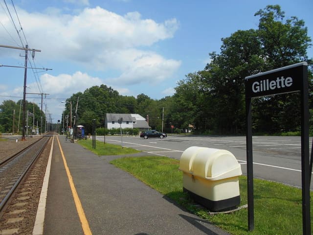 New Jersey Transit Gillette station in Long Hill