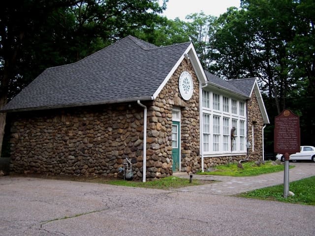 Pig Knoll School, Ramapo used as the Pomona Cultural Center