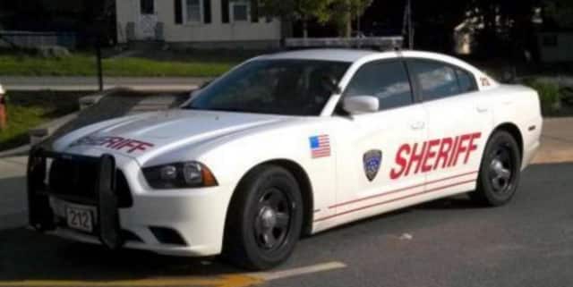 A Putnam County Sheriff's deputy arrested a teen motorist from Kent on Wednesday.