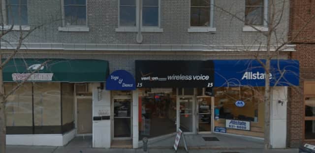 The Verizon Wireless store on N. Boardway in Tarrytown was robbed Friday morning.