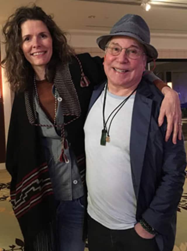 Edie Brickell and Paul Simon of New Canaan