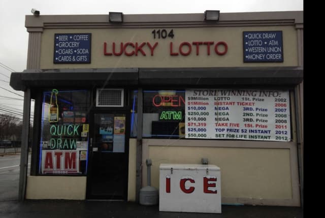 A pair of burglary suspects were nabbed after allegedly robbing the Lucky Lotto in Bohemia.