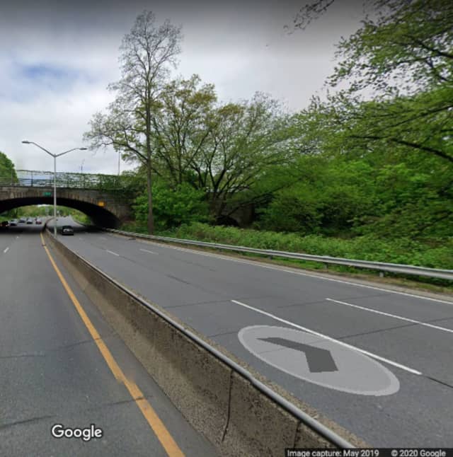 The area of the southbound Bronx River Parkway where the crash happened.