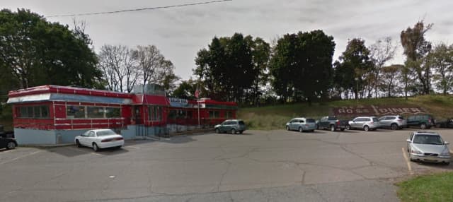 The Red Rose Diner on Route 22 is closing its doors Sunday, May 2 at 3 p.m., according to a post on its Facebook page.