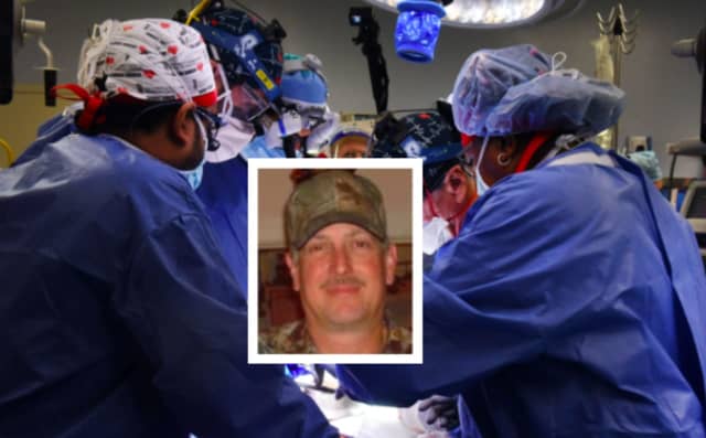 ベネット デービッド ブタの心臓を人体に移植 快挙の立役者はパキスタン人医師