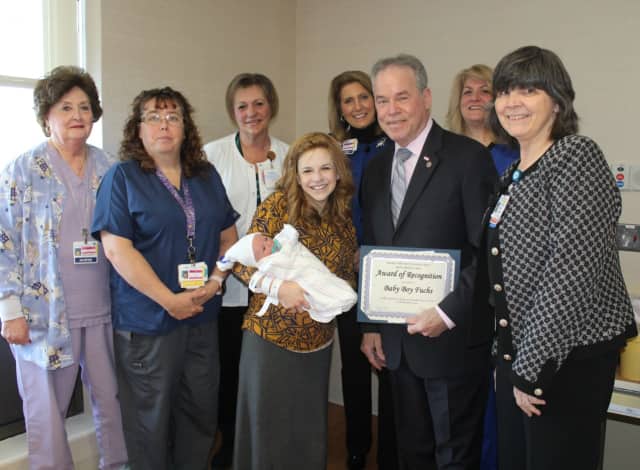 County Executive Ed Day with Shuli Fuchs, hospital CEO Dr. Mary Leahy, and members of the maternity nursing staff at Good Samaritan Hospital, a member of the Westchester Medical Center Health Network.