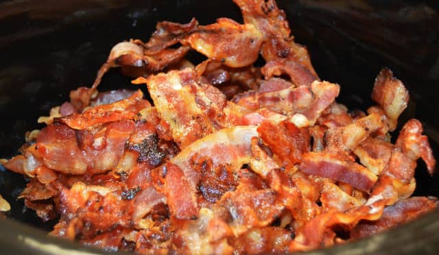 FSIS announced a recall of more than 185,000 pounds of ready-to-eat bacon products.