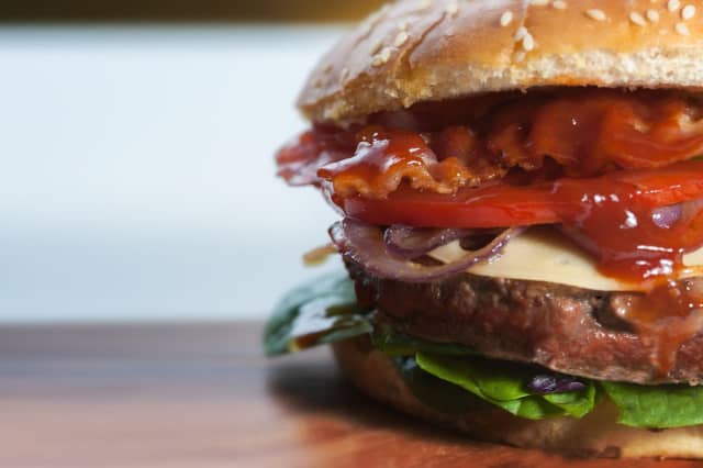 A burger from a Hudson Valley restaurant was voted among the four best burgers in the state, according to the New York Beef Council.