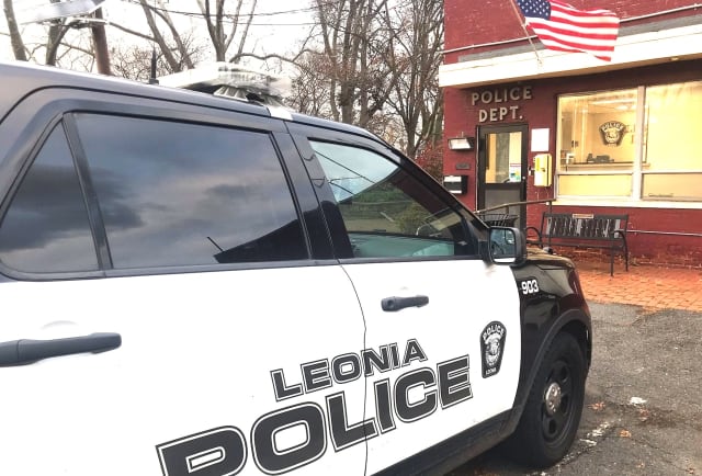Leonia police