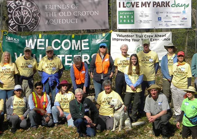 Volunteers at I Love My Park Day on the Old Croton Aqueduct in 2015.