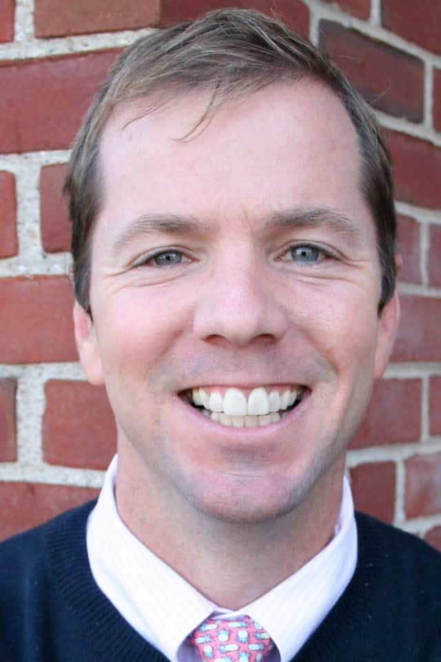 Wilton School District has selected Bethel Superintendent Kevin Smith to replace Gary Richards as its new leader.