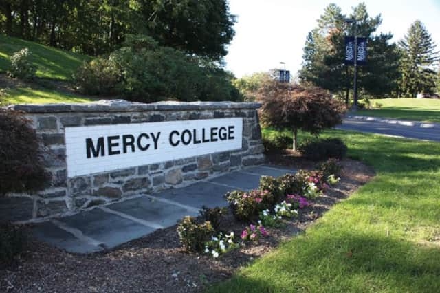 Students learn how to prepare for disasters through Mercy College's STEM program. 