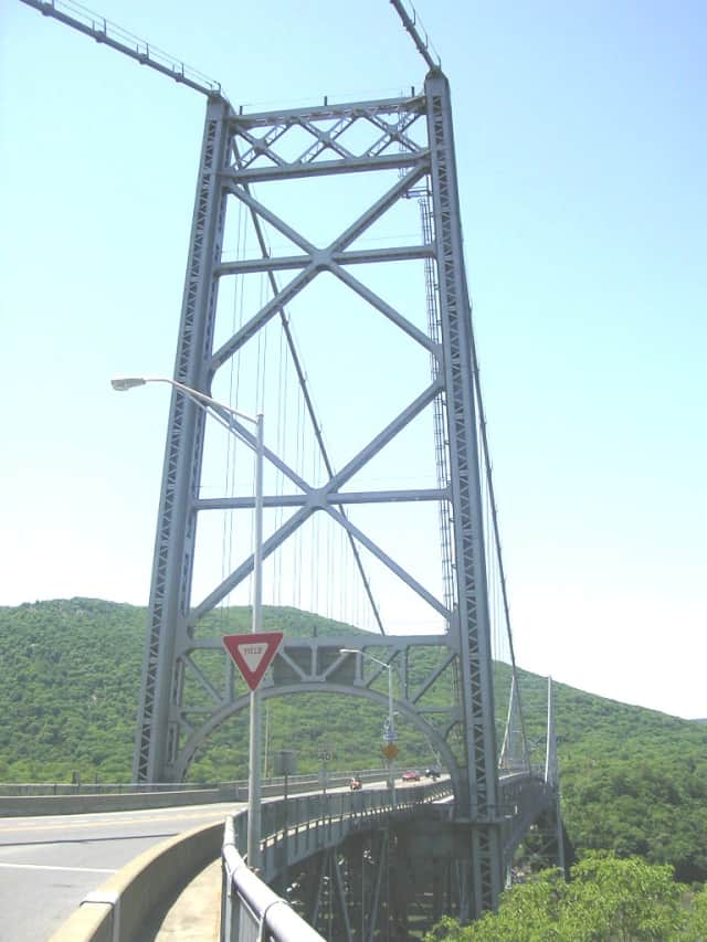 A woman reportedly survived jumping from the Bear Mountain Bridge.