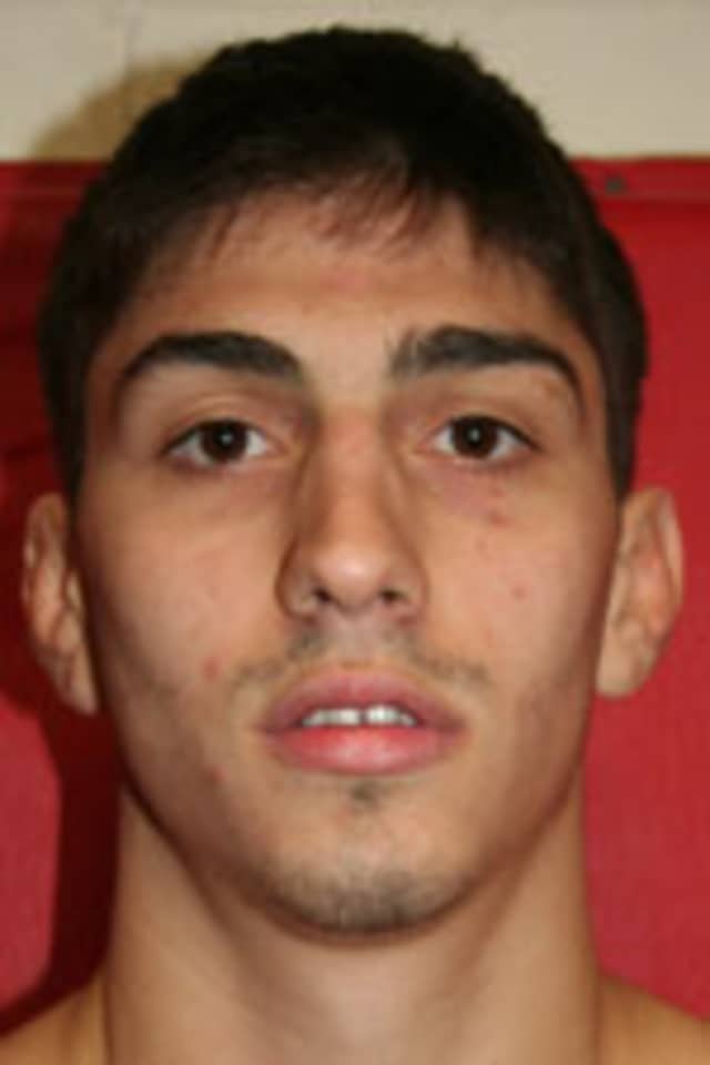 Springfield senior Derrick Longo, an Ardsley graduate, placed second in the 165-pound weight class at the Doug Parker Wrestling Invitational Saturday.