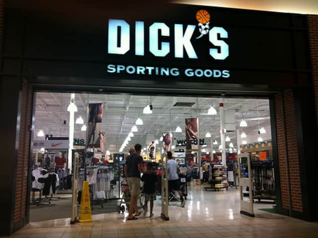 Dick s Sporting Goods Removes Guns From Danbury Store.