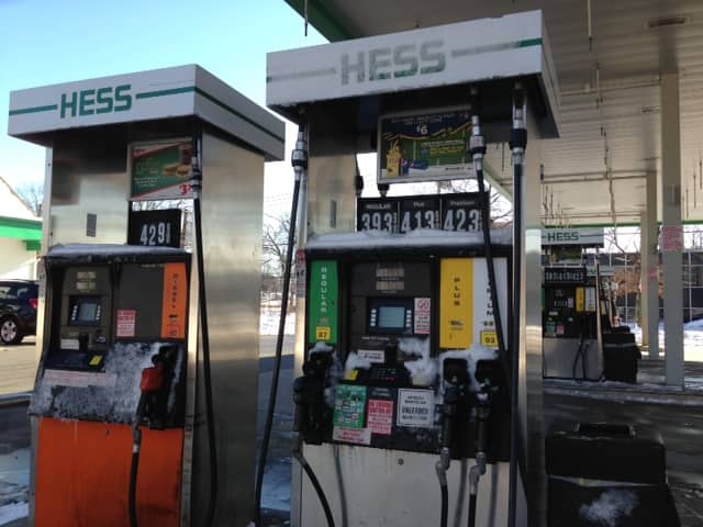 The cheapest gas in Mamaroneck is at the Hess station on Mamaroneck Avenue.