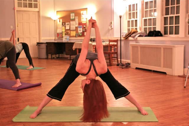 The Ossining Public Library will host a free beginner yoga session on Saturday as one of the highlights of events this weekend in Ossining and Briarcliff Manor. 