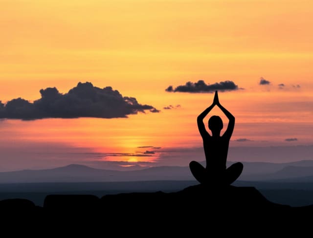 A new study found that daily meditation can boost the body's immune system and help fight off diseases and viruses.