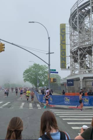 Runner Dies After Collapsing At Finish Line Of Half-Marathon In NYC