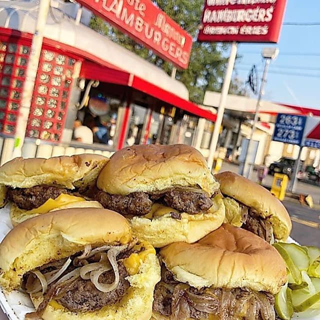 Iconic burger joint serving delectable burgers since 1945.