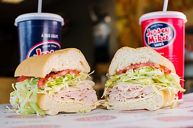 jersey mike's fair lakes