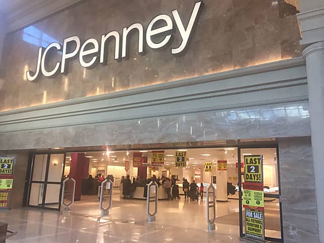 Last Look Inside Garden State Plaza J C Penney Store Closing