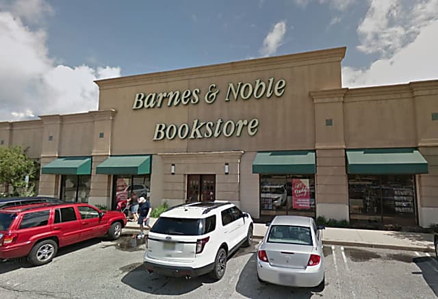 Roxbury Barnes Noble Bookstore Closes After 26 Years Nixes Ledgewood Commons Reopening Plan Morris Daily Voice